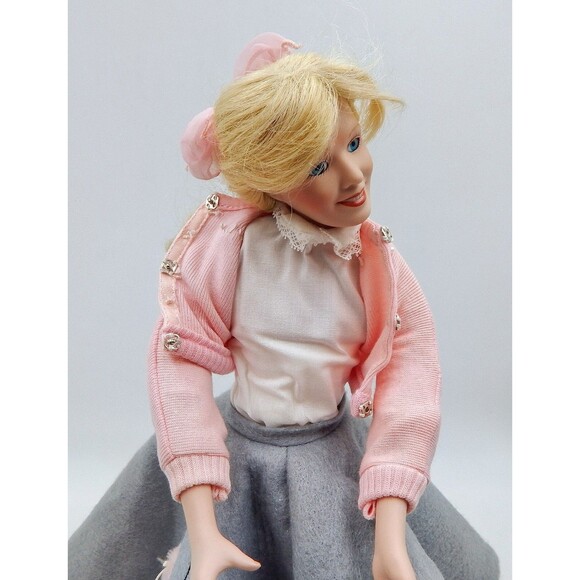 The Ashton-Drake Galleries 1991 Peggy Sue 1950’s Porcelain Doll E Knowles - Picture 7 of 10